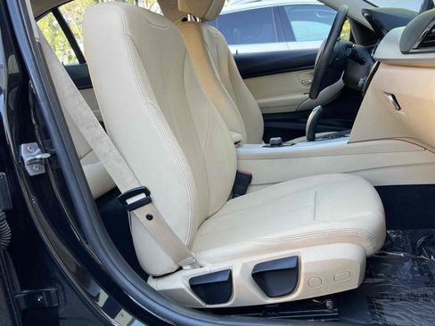 Used 2018 BMW 320i Sedan image 25