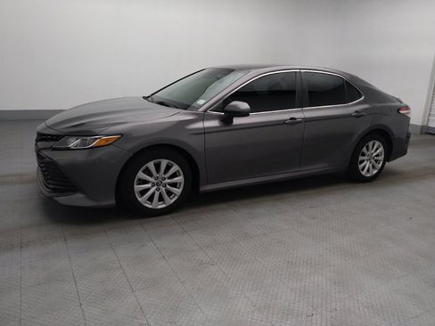 Used 2019 Toyota Camry LE FWD image 2