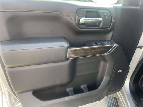 Used 2020 Chevrolet Silverado 1500 RST AWD/4WD image 16