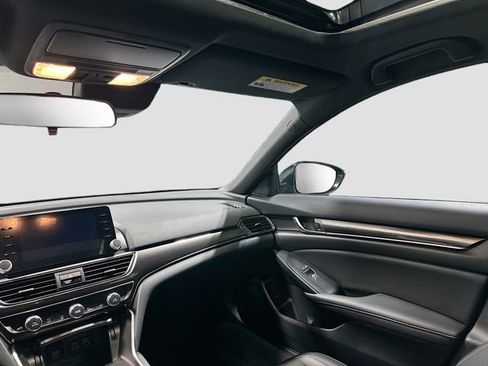 Used 2022 Honda Accord Sport image 25