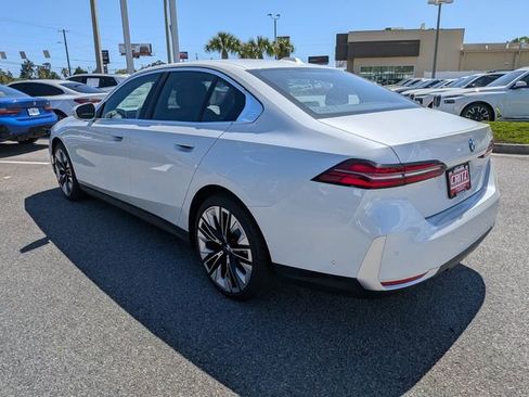 New 2026 BMW 530i RWD image 6
