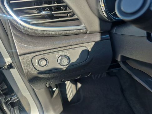 Used 2022 Buick Encore Preferred w/ Safety Package FWD image 21