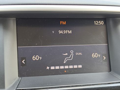 Used 2018 Nissan Pathfinder S FWD image 22