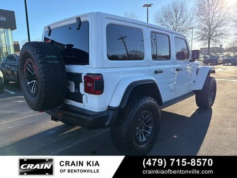 Used 2024 Jeep Wrangler Unlimited Rubicon image 3
