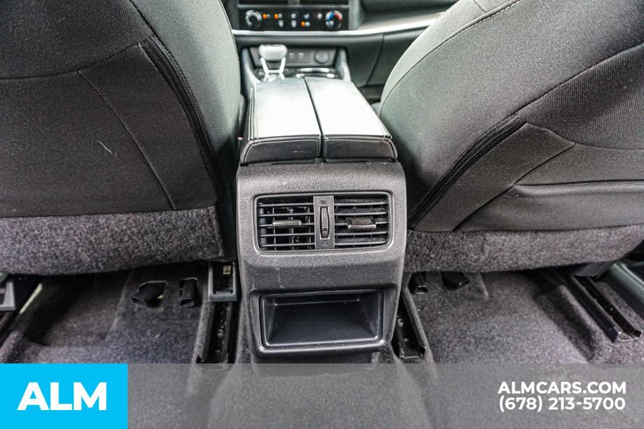 Used 2024 Nissan Rogue S FWD image 30