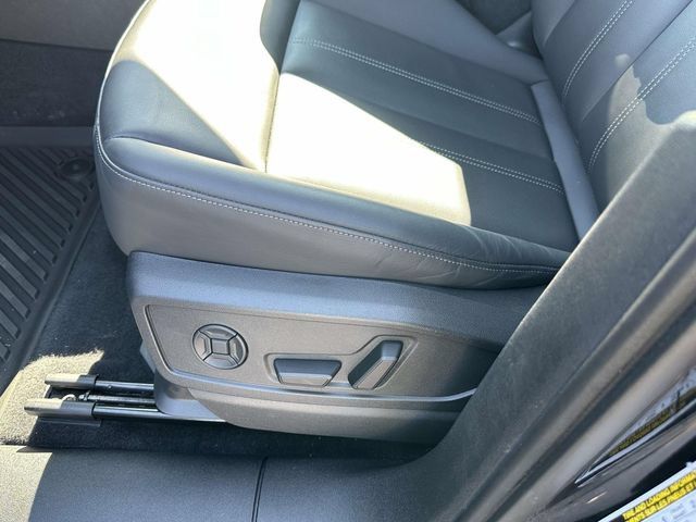Used 2025 Audi Q5 Premium Plus w/ Premium Plus AWD/4WD image 26
