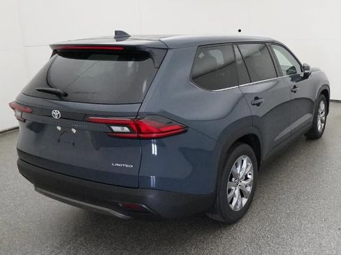 New 2026 Toyota Grand Highlander Limited image 8