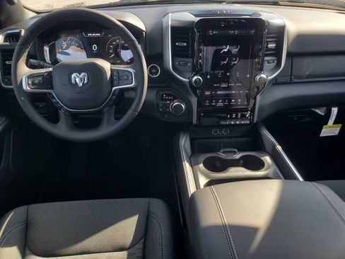 New 2026 RAM 1500 4x4 Crew Cab image 16