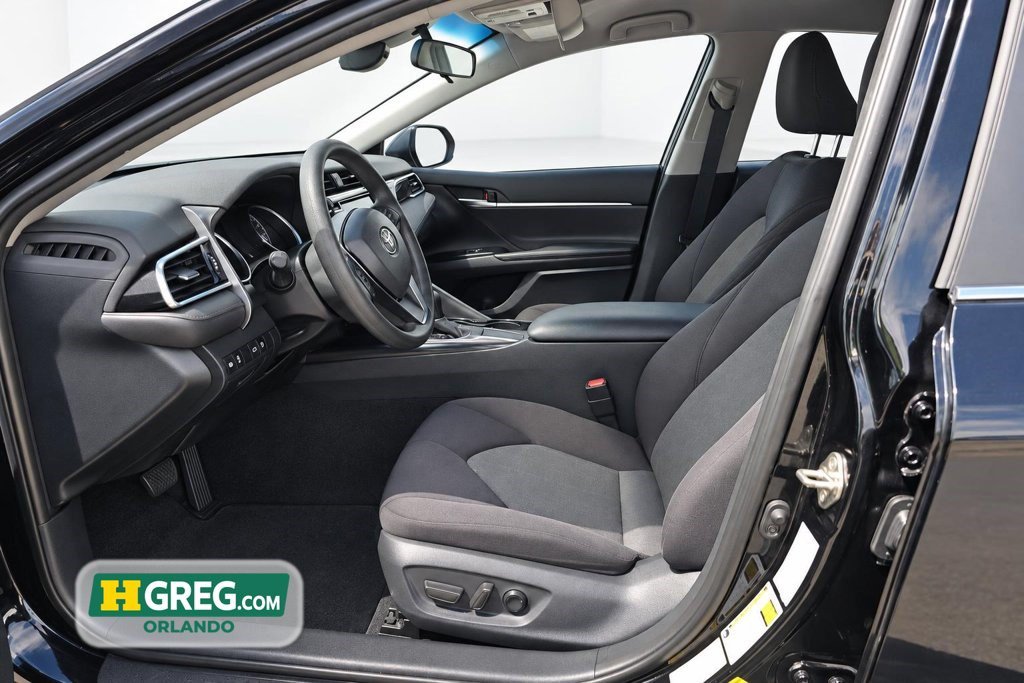 Used 2018 Toyota Camry LE FWD image 10