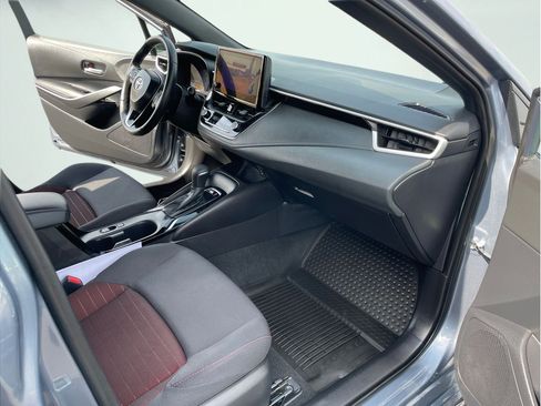 Certified 2025 Toyota Corolla SE w/ Convenience Package FWD image 8