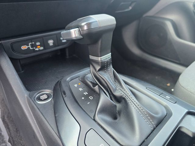 Used 2025 Kia K4 FWD image 15