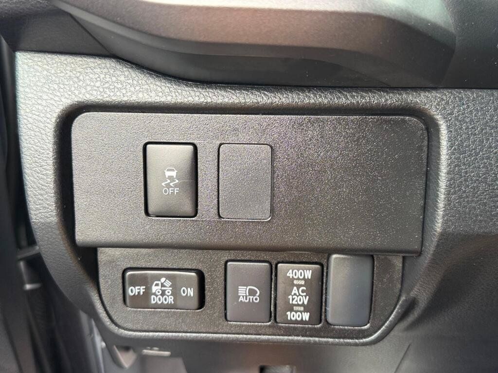 Certified 2022 Toyota Tacoma TRD Sport AWD/4WD image 13