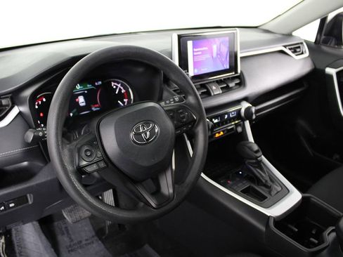 Used 2024 Toyota RAV4 LE image 17