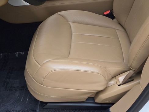 Used 2023 Land Rover Range Rover SE image 34