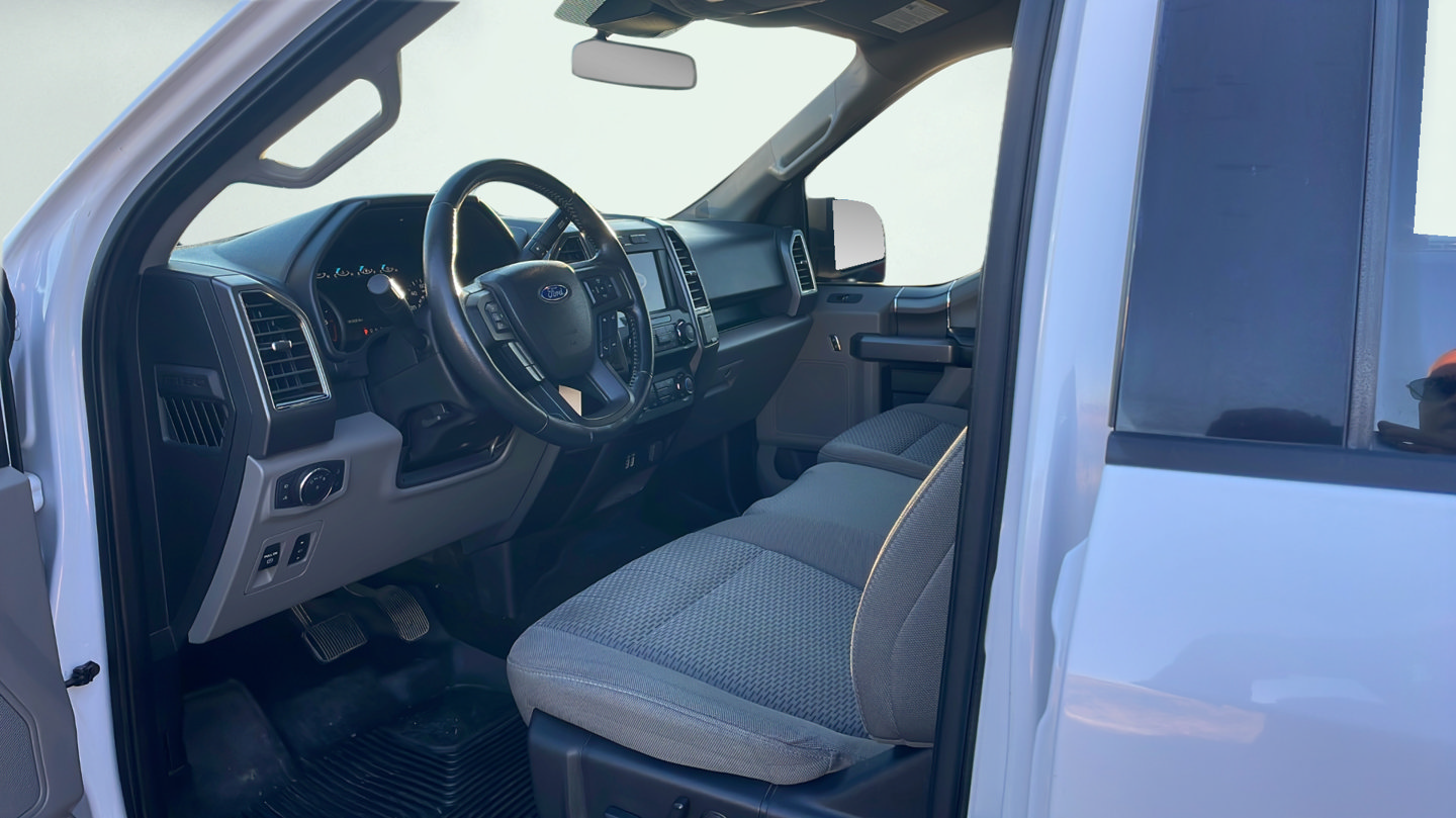 Used 2019 Ford F150 XLT w/ Equipment Group 302A Luxury AWD/4WD image 9