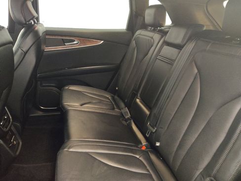 Used 2017 Lincoln MKX Reserve w/ Lincoln MKX Climate Package image 18