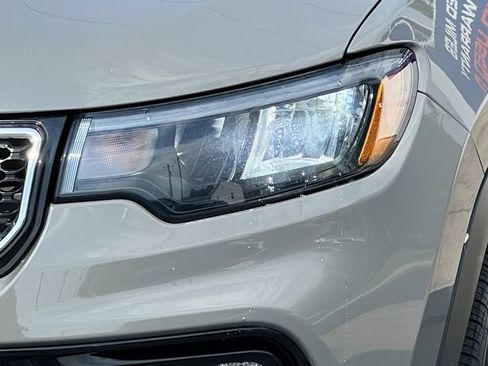 Used 2023 Jeep Compass Limited AWD/4WD image 40