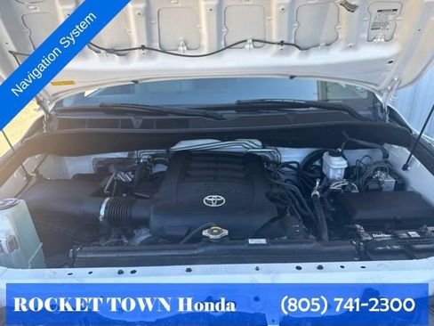 Used 2017 Toyota Sequoia Limited w/ Safety & Convenience Package AWD/4WD image 27