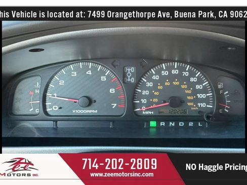 Used 2002 Toyota 4Runner SR5 AWD/4WD image 24