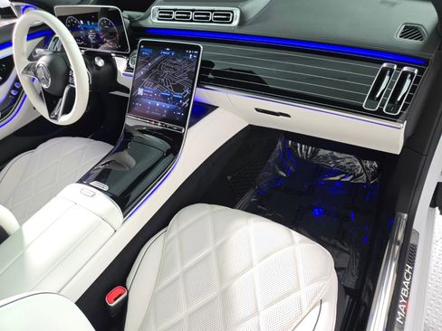 Used 2026 Mercedes-Benz Maybach S 680 4MATIC image 3