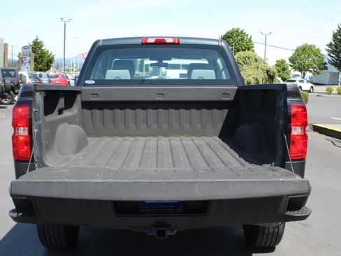 Used 2018 Chevrolet Silverado 1500 W/T w/ Trailering Package AWD/4WD image 18