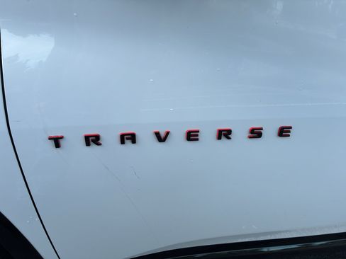Used 2021 Chevrolet Traverse Premier w/ Redline Edition FWD image 10