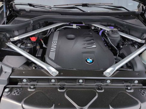 Used 2025 BMW X5 xDrive40i w/ M Sport Package image 15