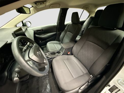 Used 2024 Toyota Corolla LE image 20