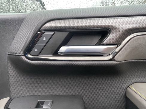 Used 2023 Chevrolet Silverado 1500 ZR2 w/ Technology Package image 17