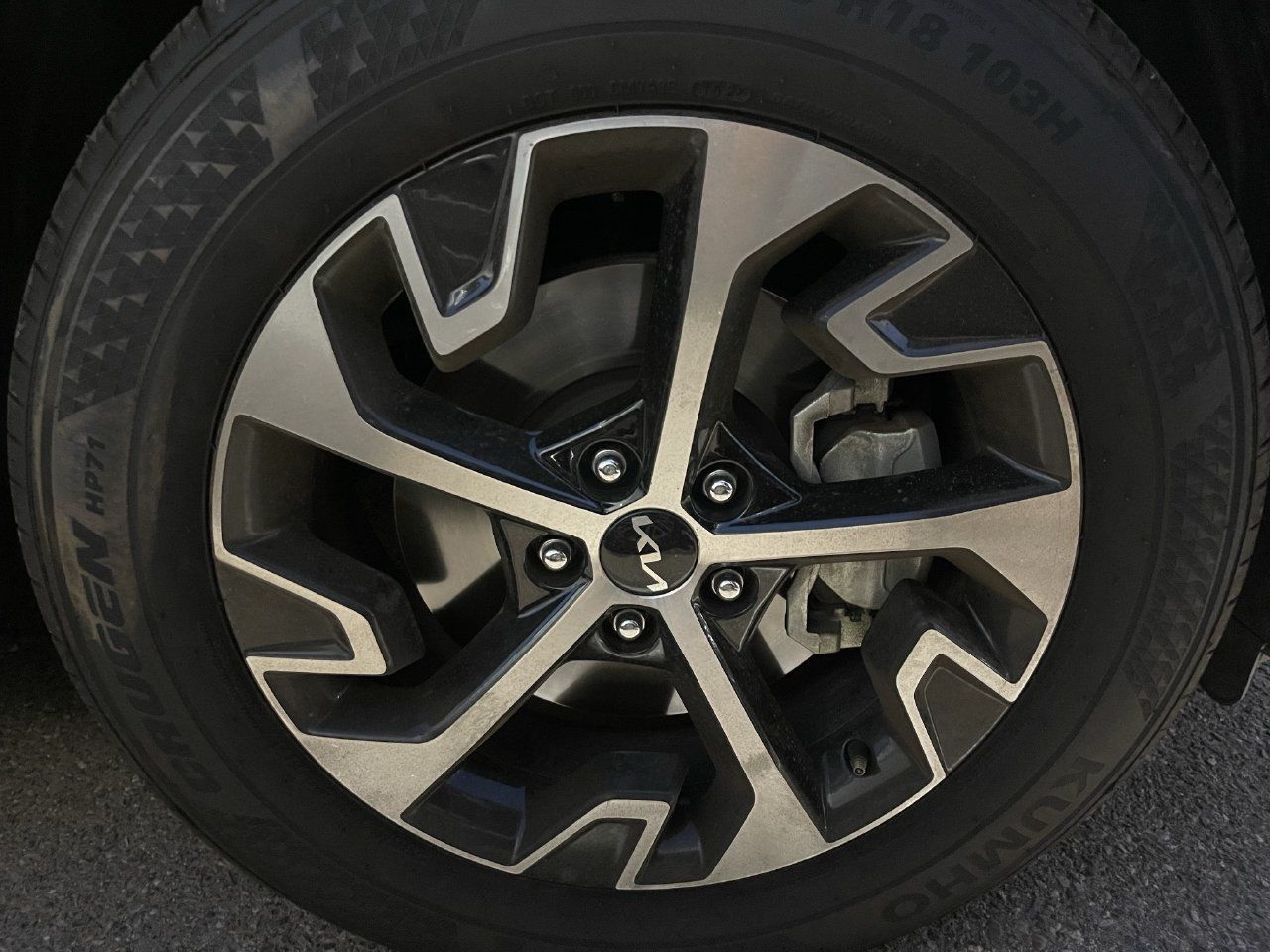 Used 2023 Kia Sportage EX FWD image 4