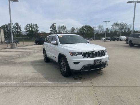 Used 2020 Jeep Grand Cherokee Limited image 3