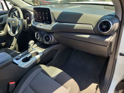 Used 2024 Chevrolet Blazer LT w/ Convenience Package FWD image 27