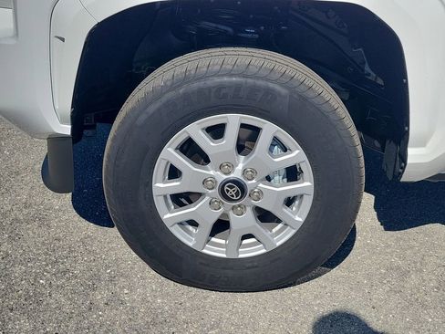 New 2025 Toyota Tacoma SR5 image 17
