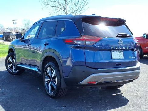 Certified 2022 Nissan Rogue SL w/ SL Premium Package AWD/4WD image 5