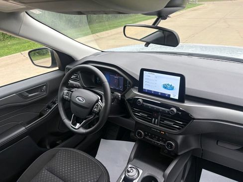 Used 2026 Ford Escape Active w/ Cold Weather Package FWD image 34