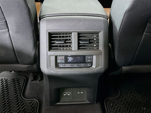 Used 2019 Volkswagen Atlas SEL Premium image 28