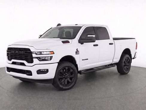 Used 2025 RAM 2500 Big Horn AWD/4WD image 2