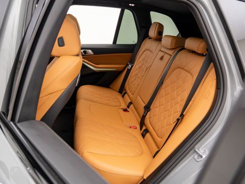 Certified 2025 BMW X5 xDrive40i w/ Parking Assistance Package image 18