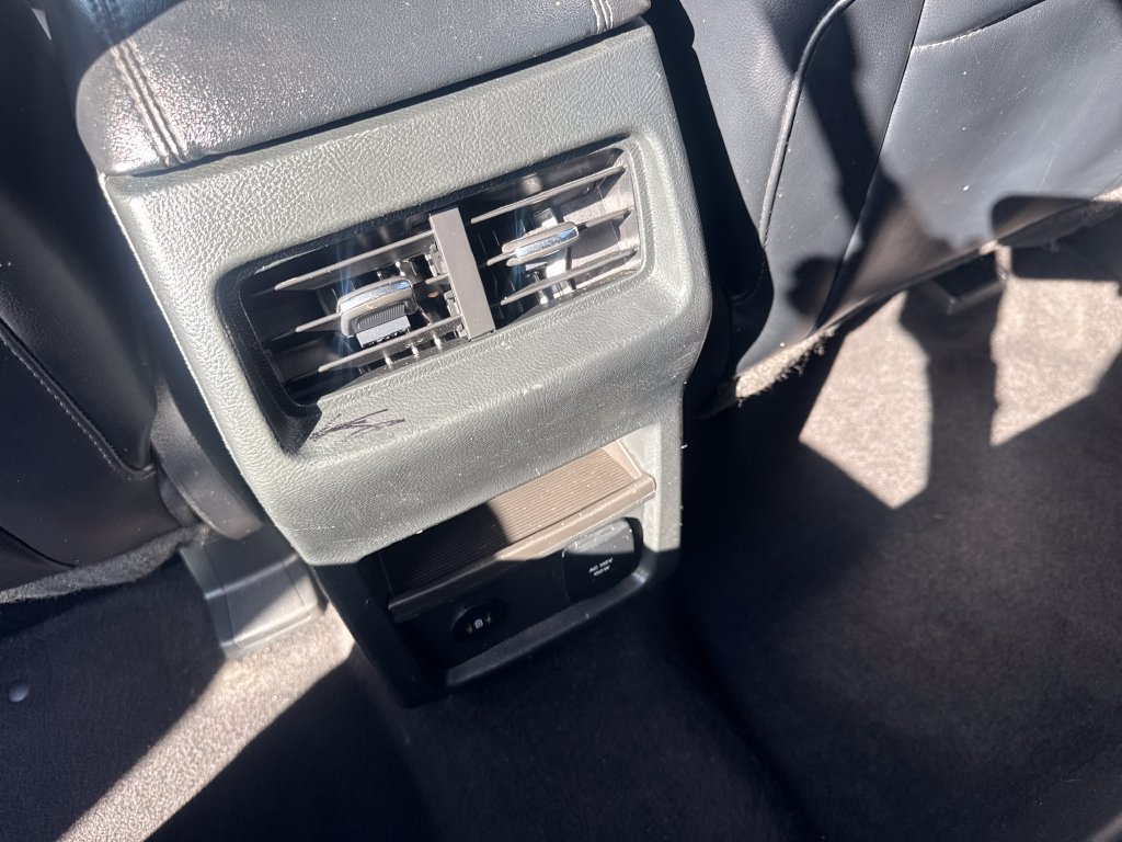 Used 2024 Ford Edge SEL w/ Convenience Package AWD/4WD image 17
