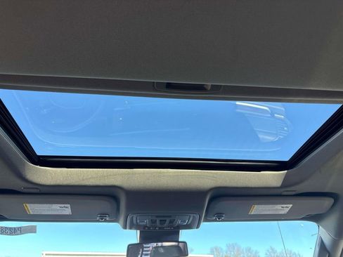 New 2026 GMC Sierra 1500 SLT w/ SLT Premium Plus Package image 6