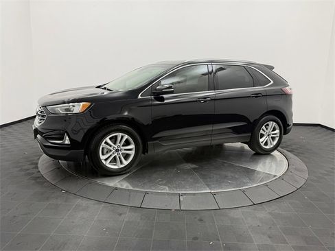 Used 2019 Ford Edge SEL w/ Equipment Group 201A image 3