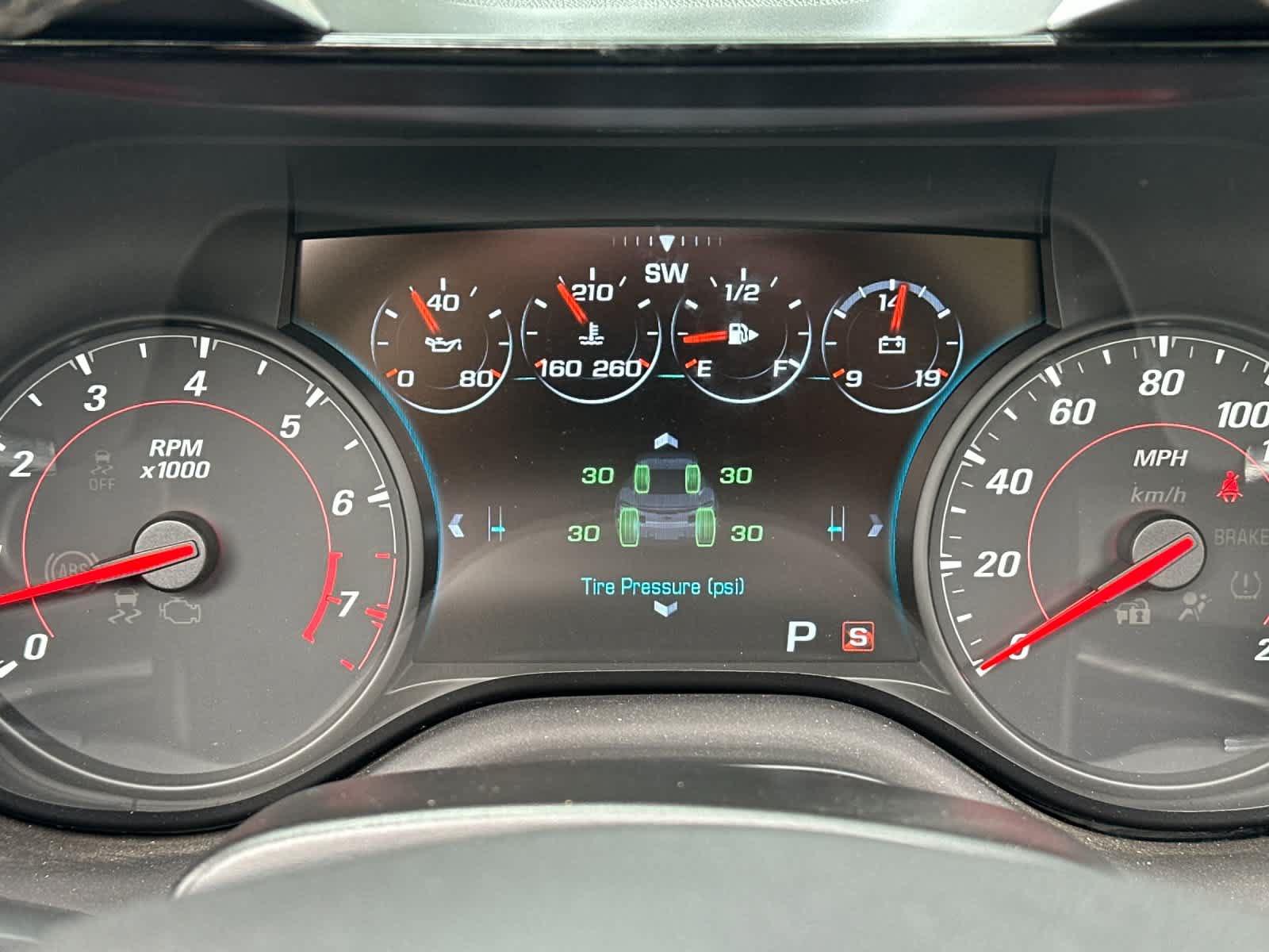 Used 2016 Chevrolet Camaro SS RWD image 26