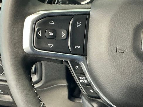Used 2025 RAM 1500 Big Horn AWD/4WD image 37