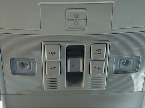 New 2025 Volkswagen Taos SE image 23