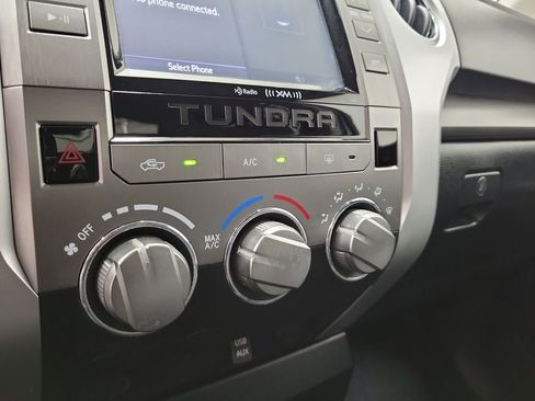 Used 2017 Toyota Tundra SR5 image 26