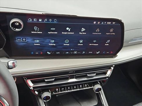 New 2026 Chevrolet Traverse LT w/ Midnight/Sport Edition FWD image 12
