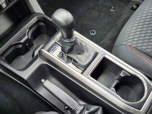 Used 2023 Toyota Tacoma SR5 AWD/4WD image 25