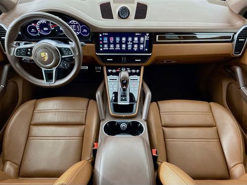 Certified 2023 Porsche Cayenne S Platinum image 29