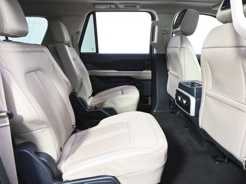 Used 2023 Ford Expedition Max Limited AWD/4WD image 18