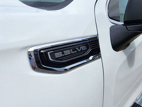 New 2026 GMC Sierra 1500 SLT w/ SLT Premium Plus Package AWD/4WD image 11